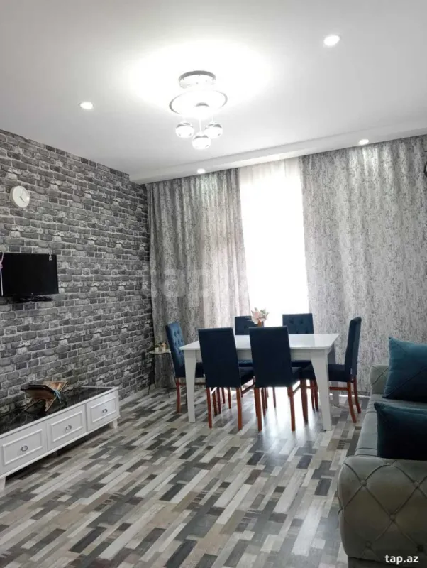 Kirayə verilir 2 otaqlı yeni tikili 65 m²