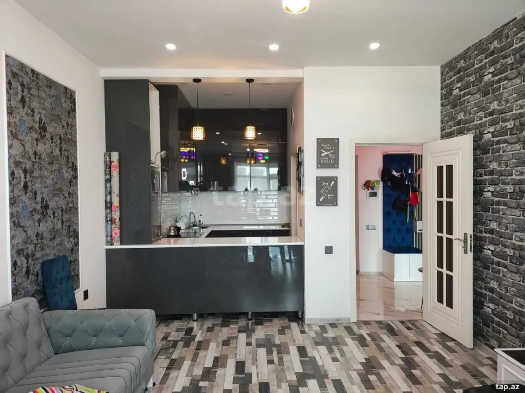 Kirayə verilir 2 otaqlı yeni tikili 65 m²