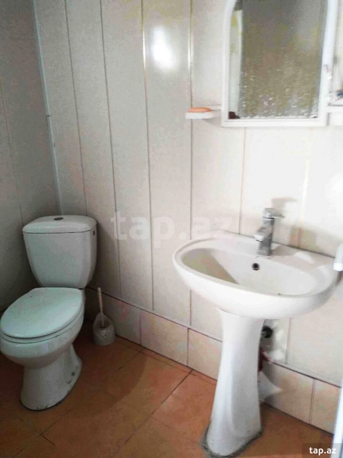 Kirayə verilir 3 otaqlı həyət evi