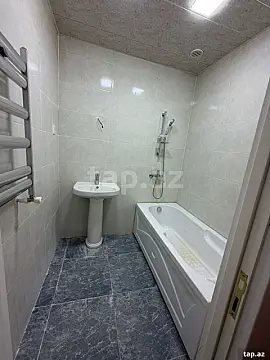 Kirayə verilir 3 otaqlı yeni tikili 83 m²