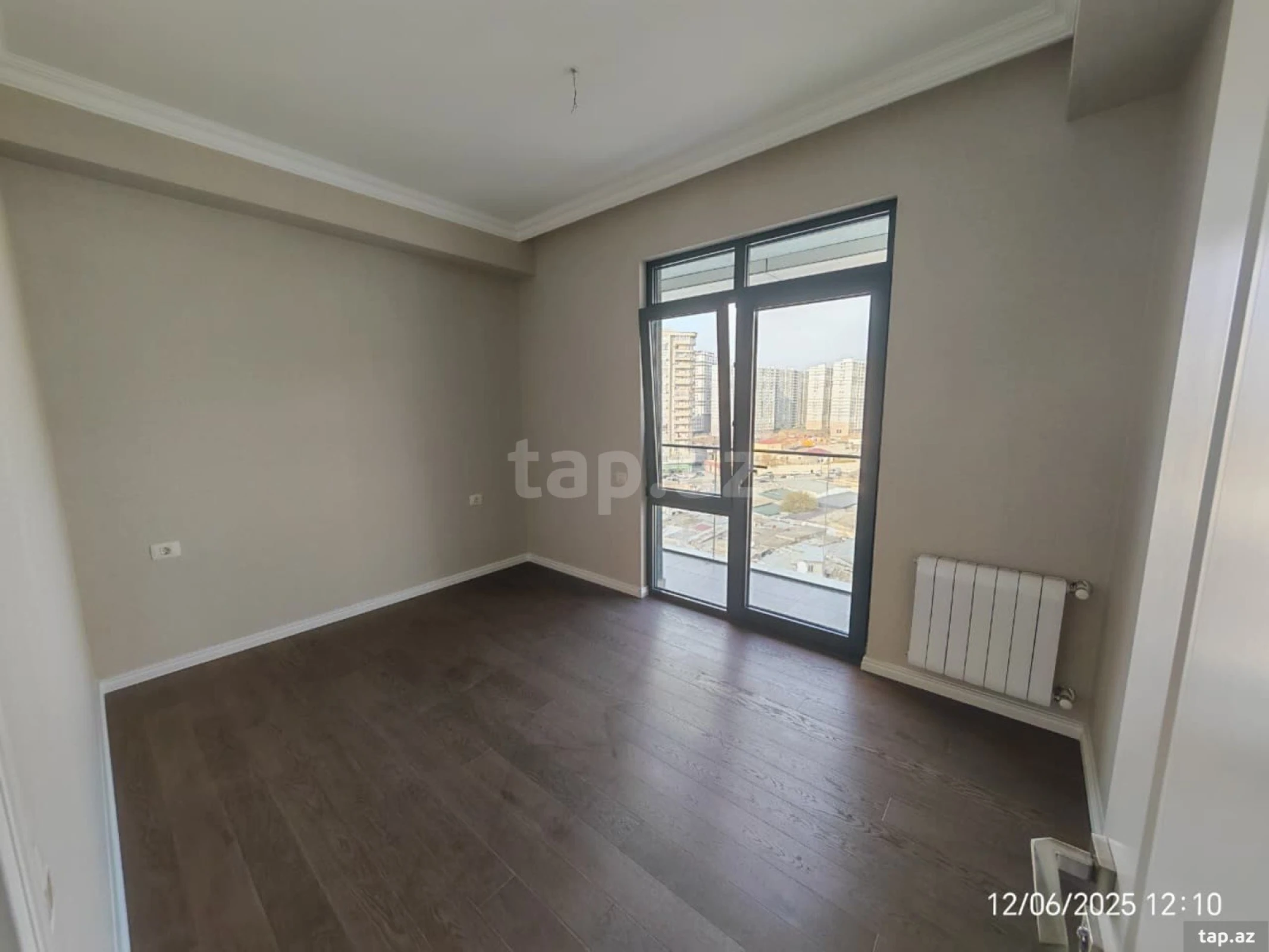 Satılır 3 otaqlı yeni tikili 110 m²