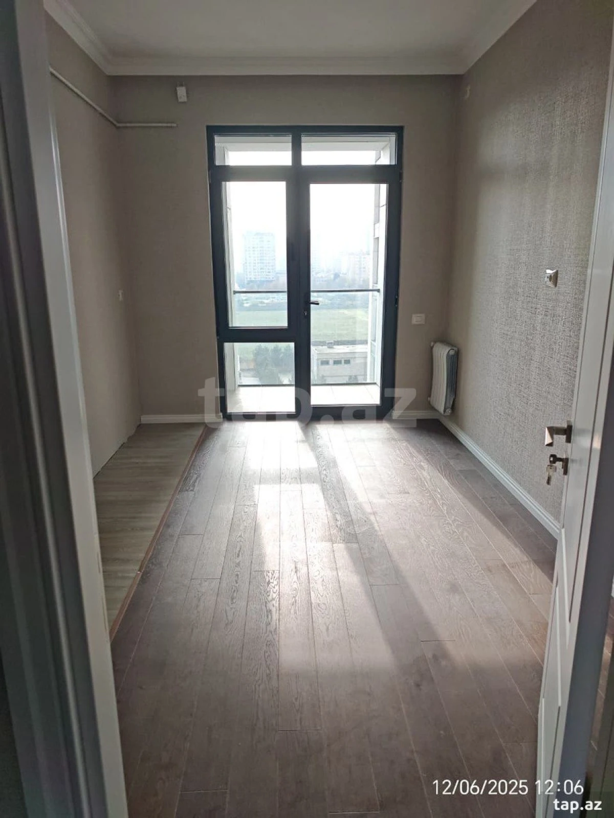 Satılır 3 otaqlı yeni tikili 110 m²