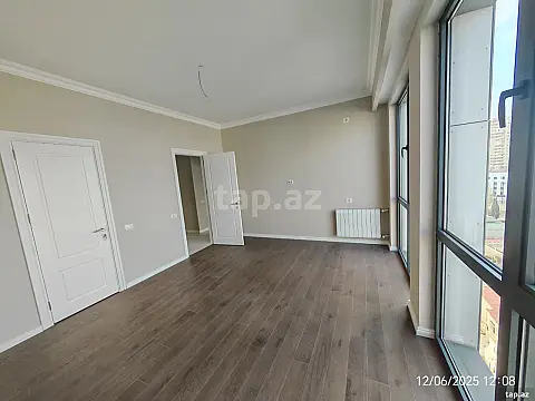 Satılır 3 otaqlı yeni tikili 110 m²