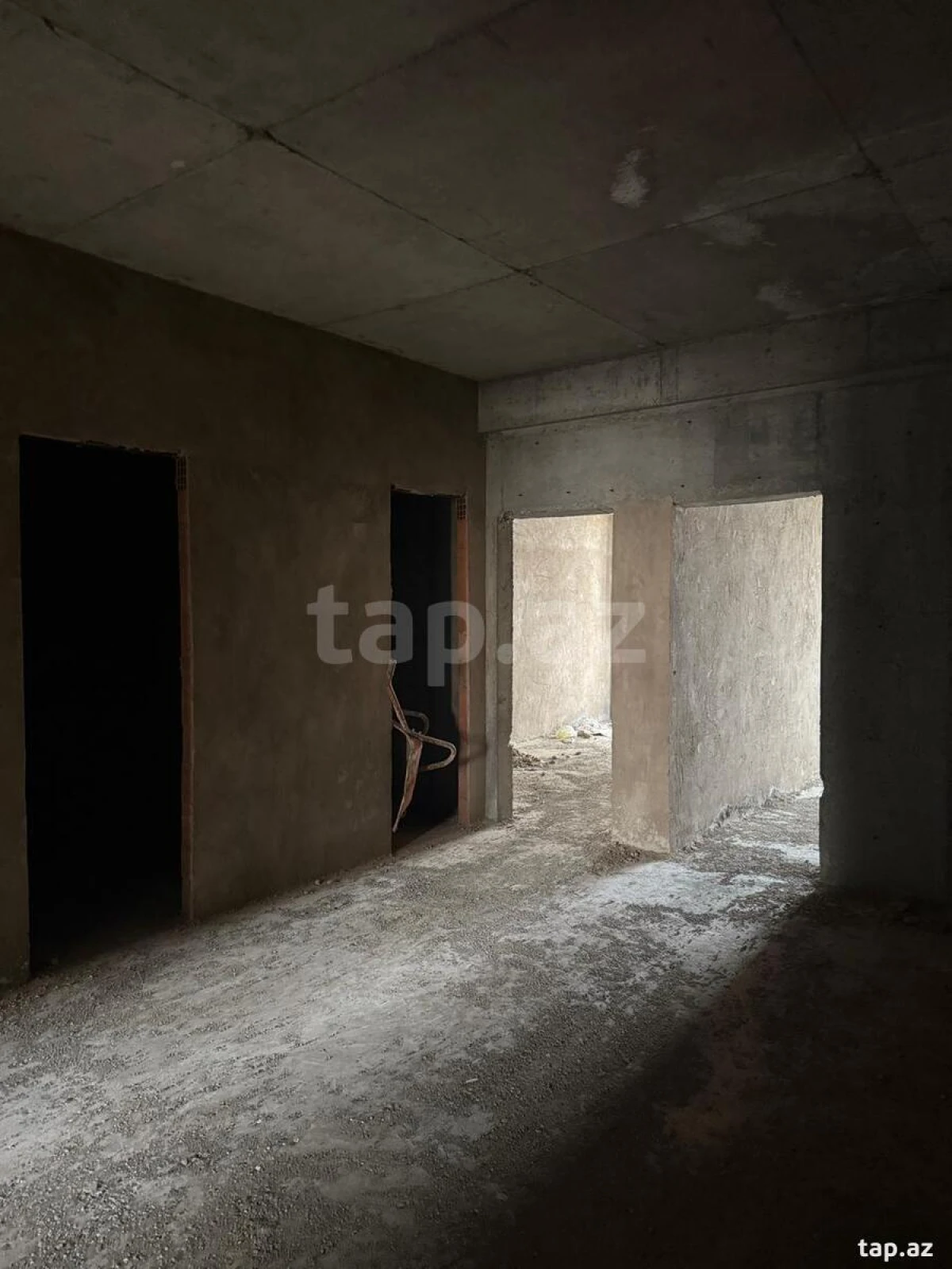 Satılır 3 otaqlı yeni tikili 120 m²