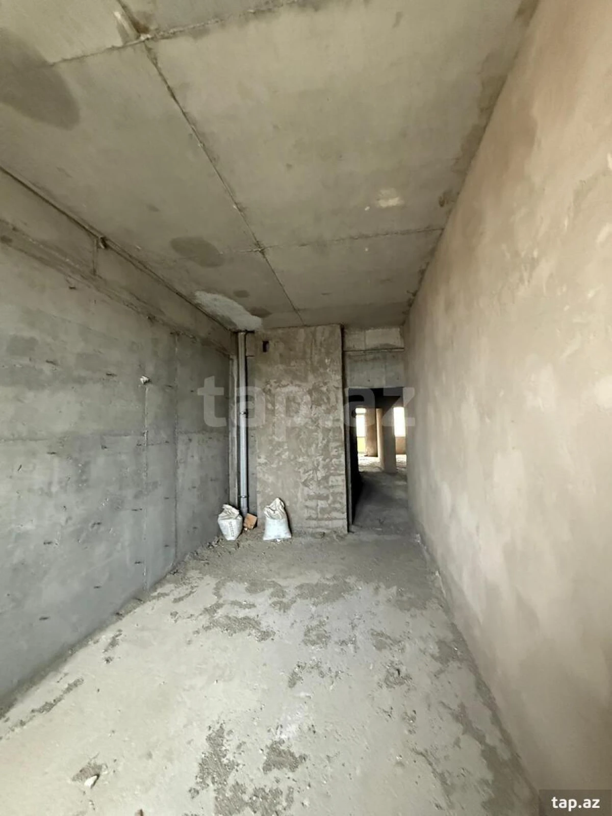 Satılır 3 otaqlı yeni tikili 120 m²