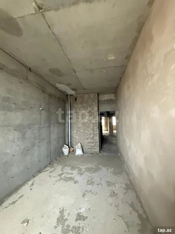 Satılır 3 otaqlı yeni tikili 120 m²