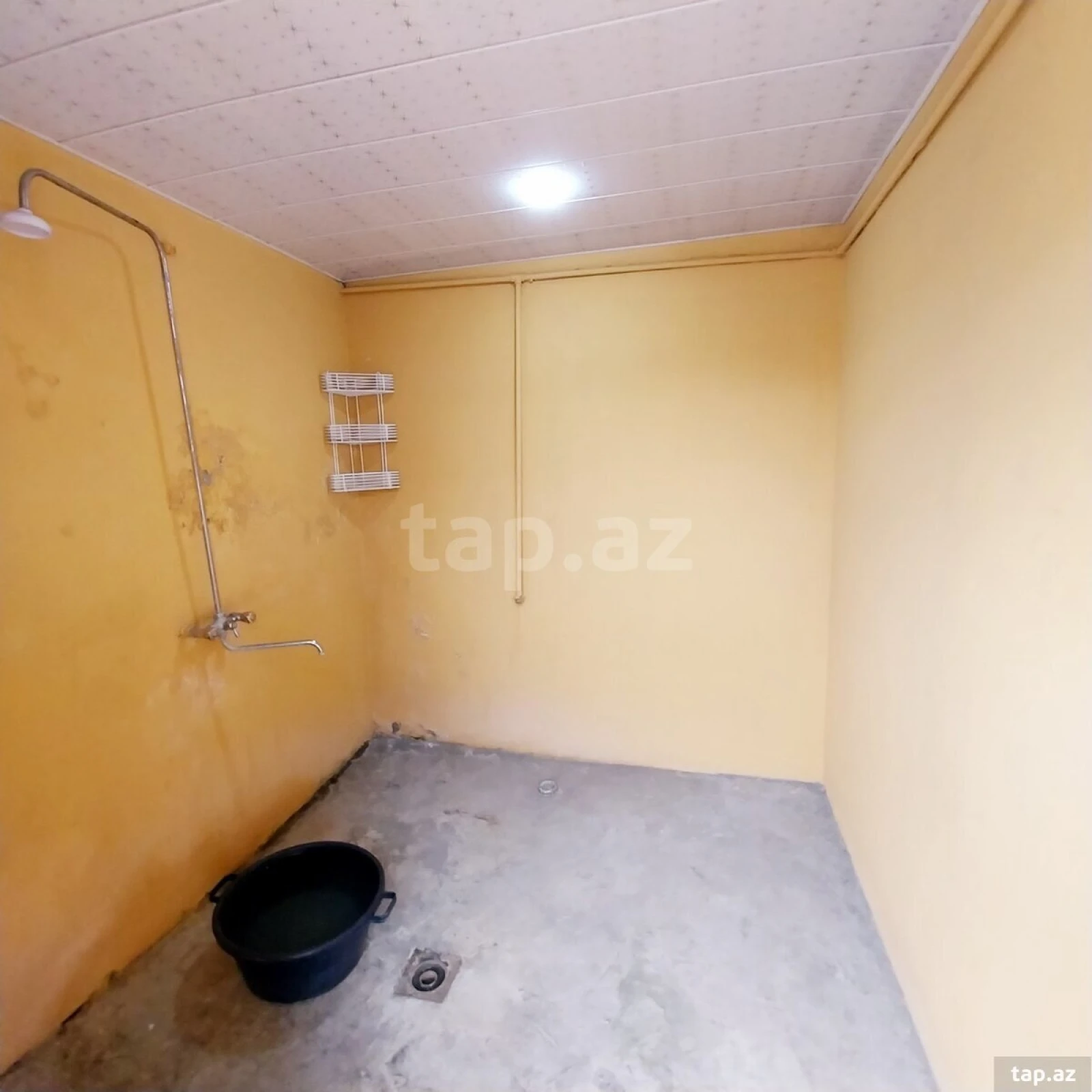 Kirayə verilir 4 otaqlı həyət evi