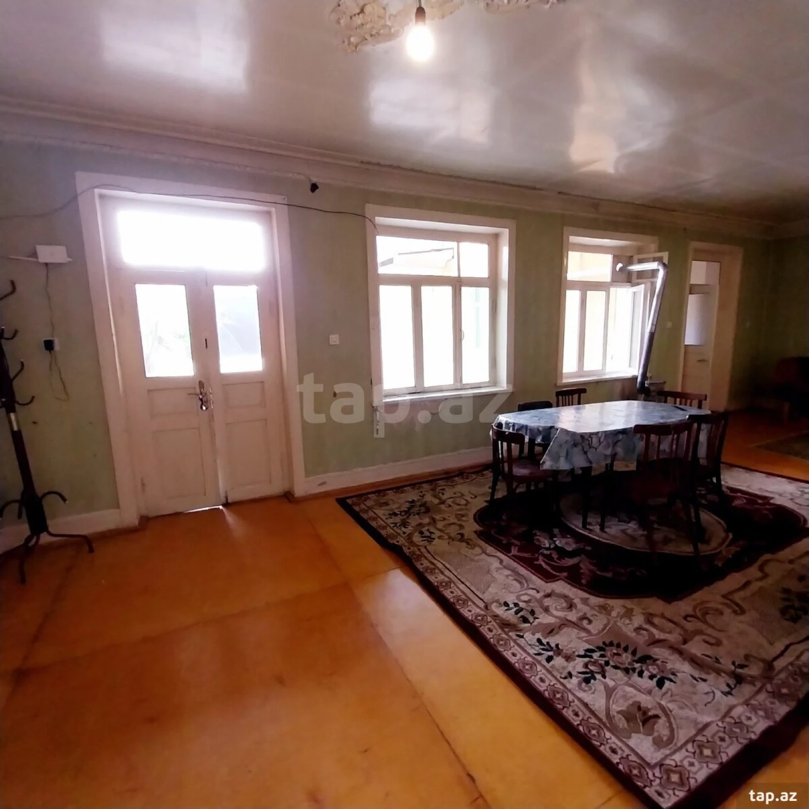 Kirayə verilir 4 otaqlı həyət evi