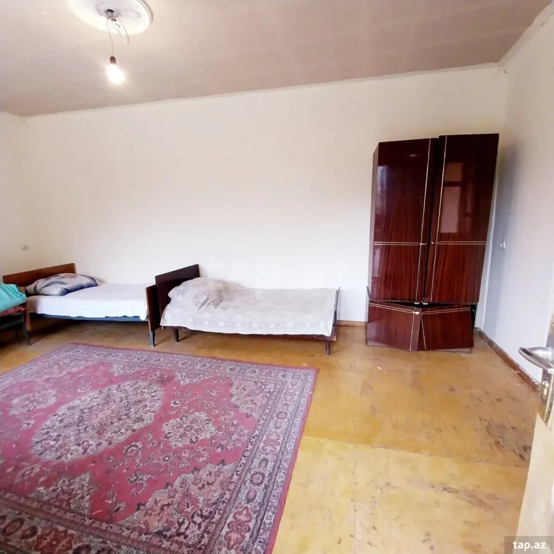 Kirayə verilir 4 otaqlı həyət evi