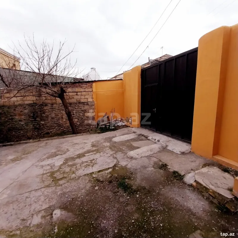 Kirayə verilir 4 otaqlı həyət evi