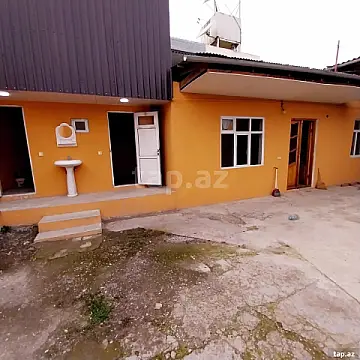 Kirayə verilir 4 otaqlı həyət evi