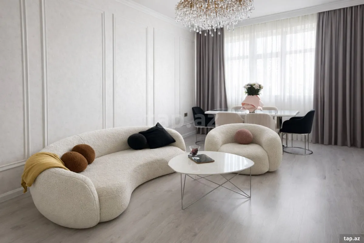 Satılır 2 otaqlı yeni tikili 80 m²