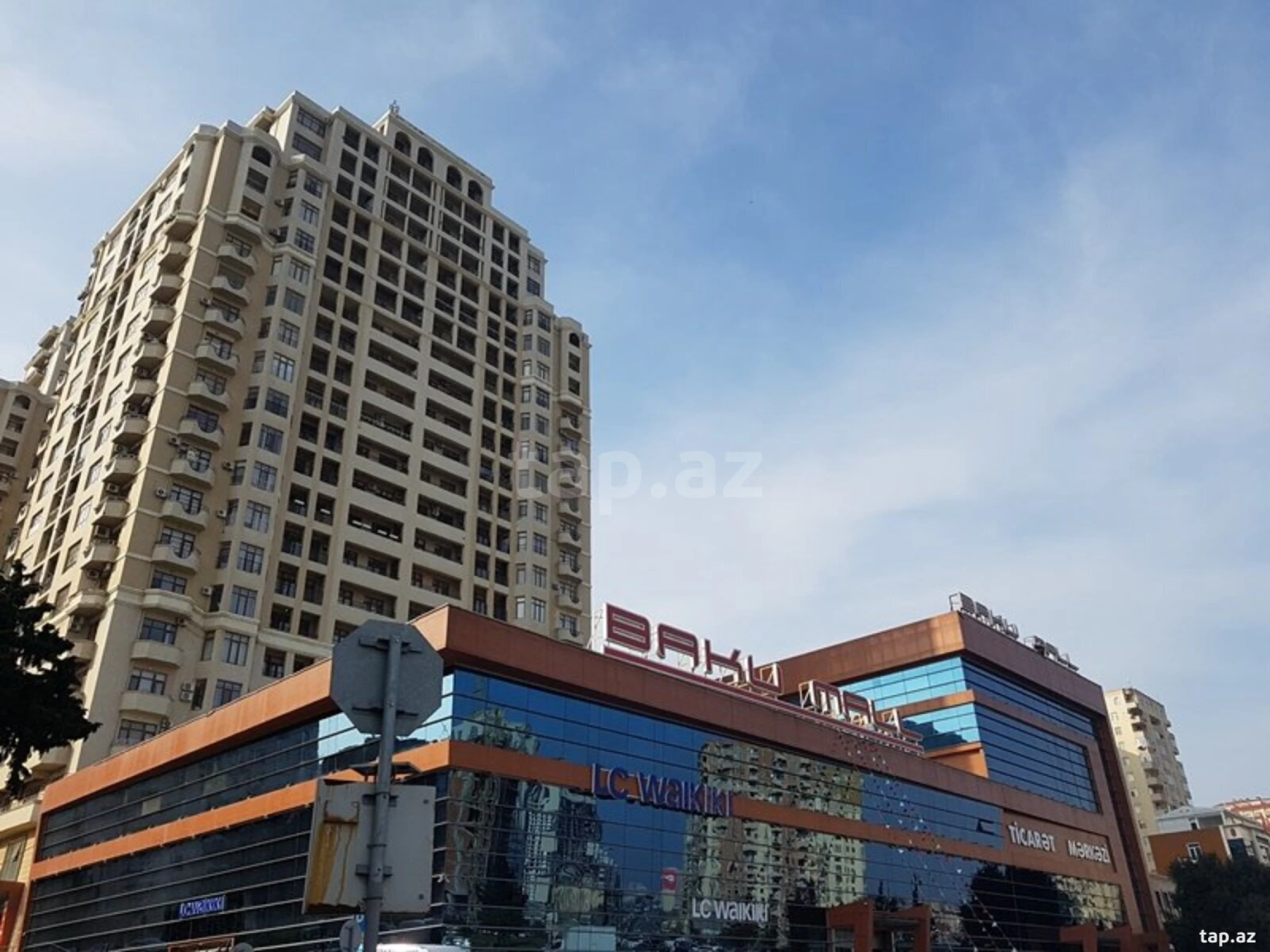 Satılır 3 otaqlı yeni tikili 140 m²