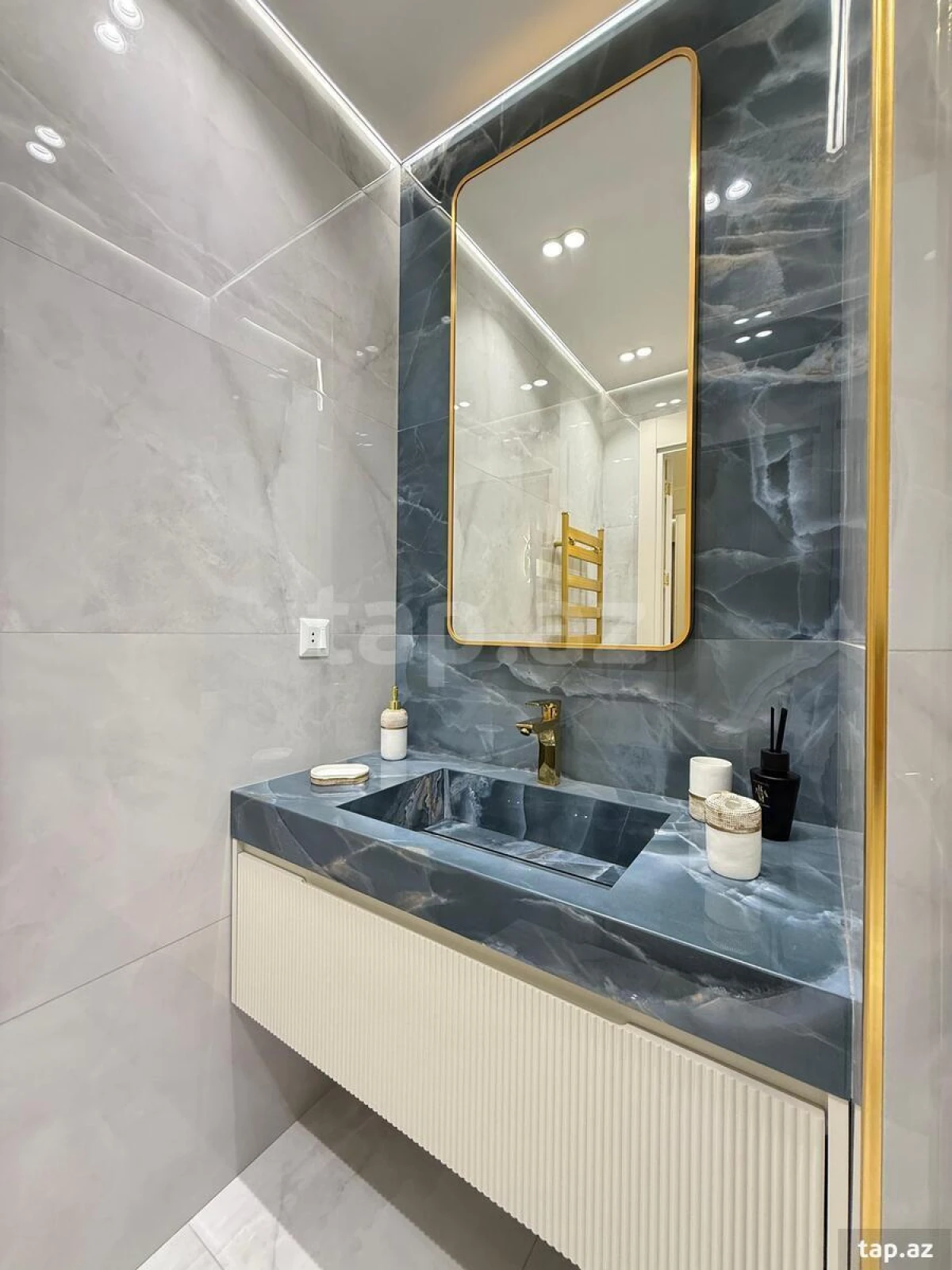 Satılır 3 otaqlı yeni tikili 85 m²