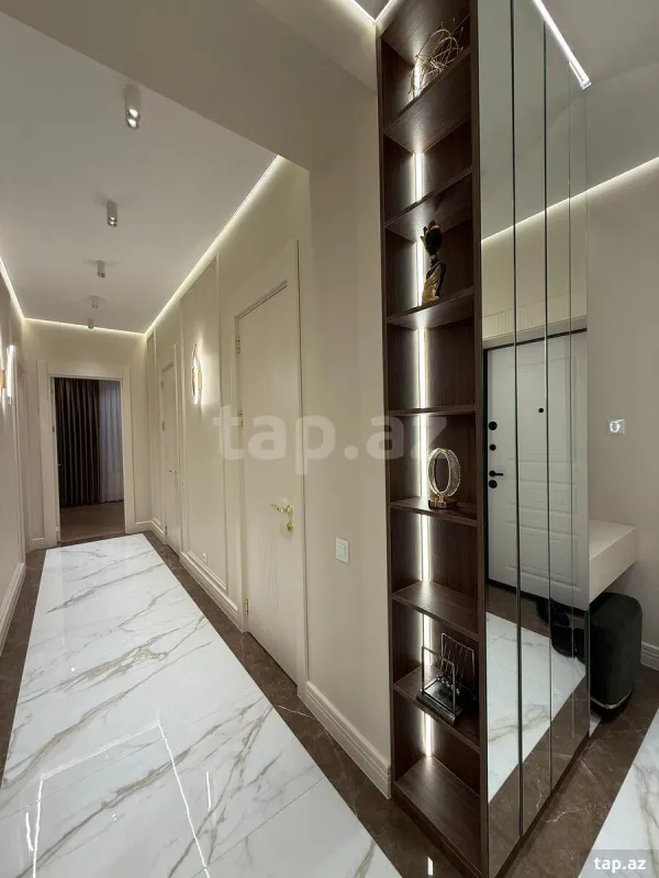 Satılır 3 otaqlı yeni tikili 85 m²