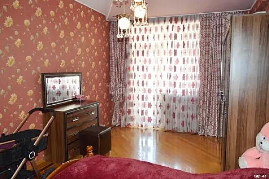 Satılır 4 otaqlı yeni tikili 156 m²