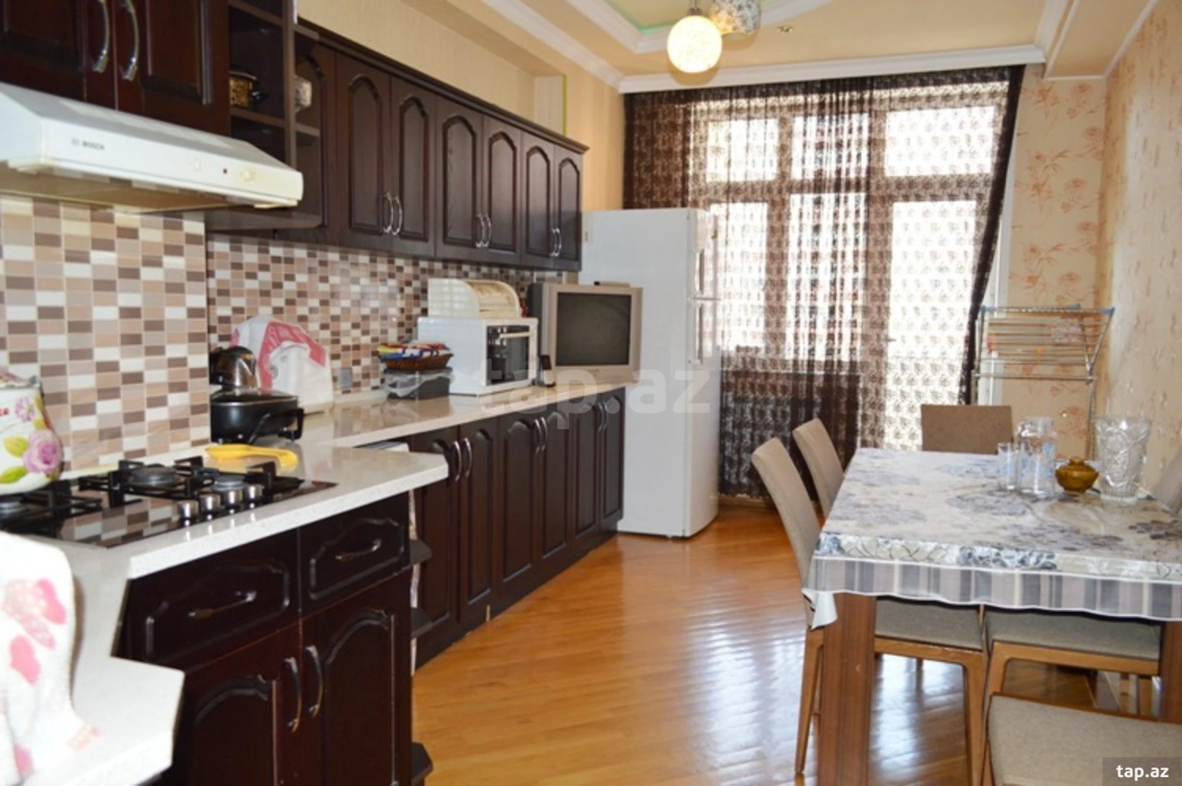 Satılır 4 otaqlı yeni tikili 156 m²