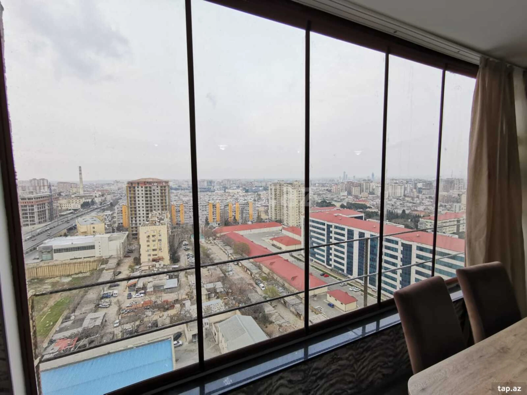 Kirayə verilir 2 otaqlı yeni tikili 90 m²