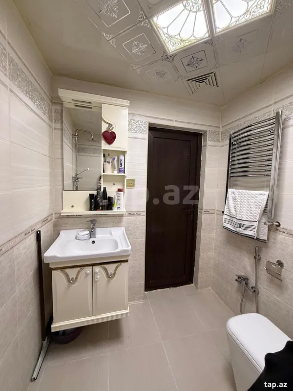 Satılır 2 otaqlı yeni tikili 65 m²