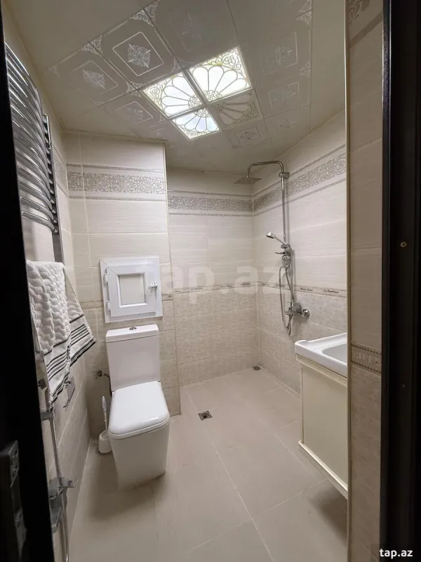 Satılır 2 otaqlı yeni tikili 65 m²