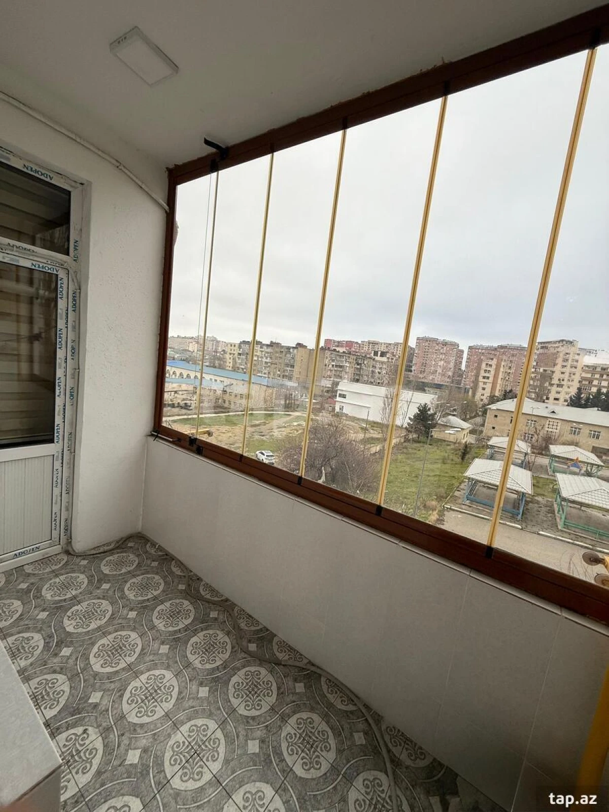 Satılır 2 otaqlı yeni tikili 65 m²