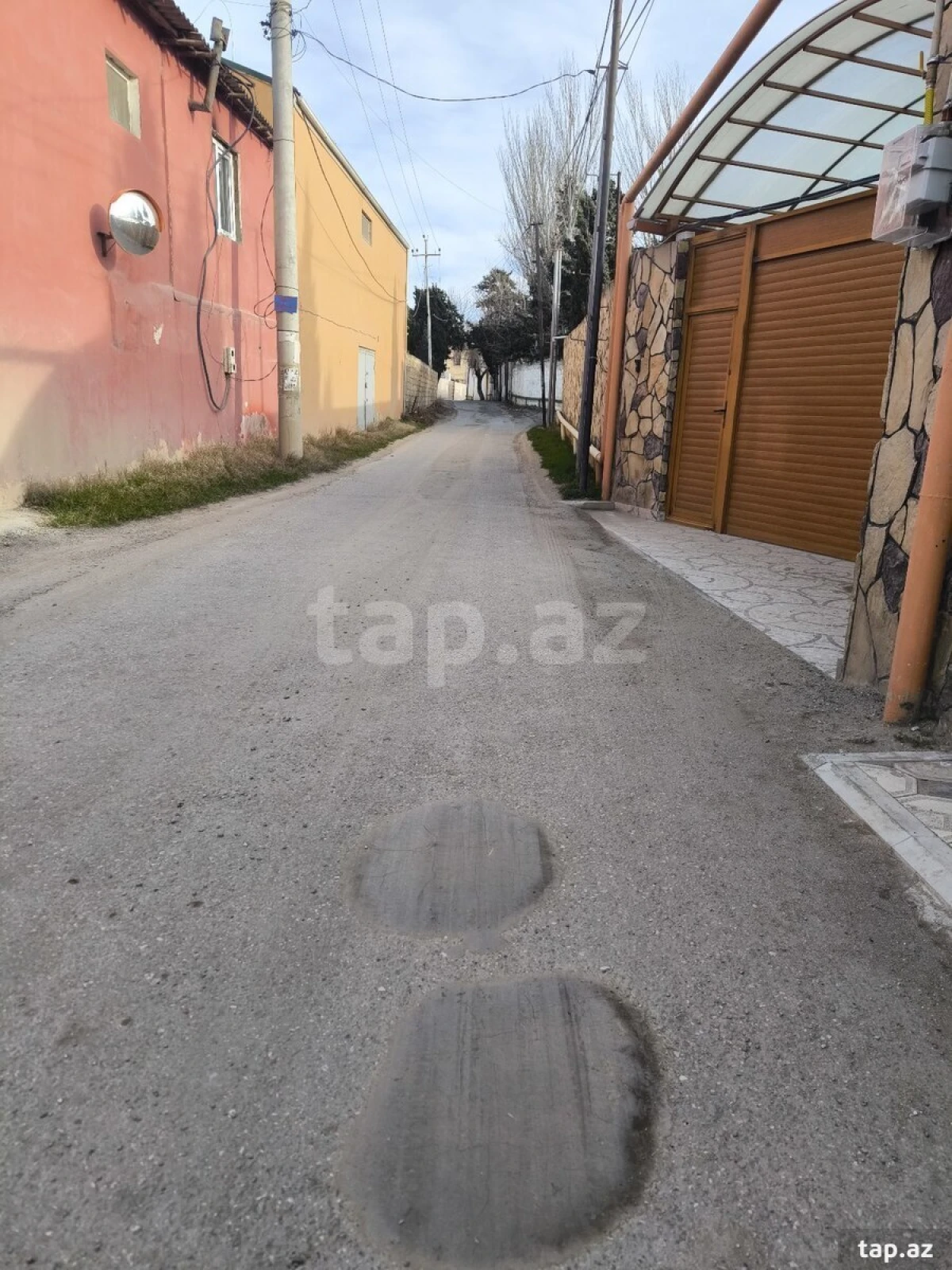 Satılır 3 otaqlı həyət evi