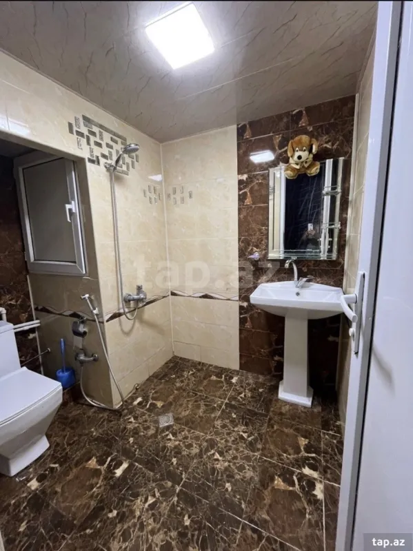 Kirayə verilir 2 otaqlı mənzil 55 m²