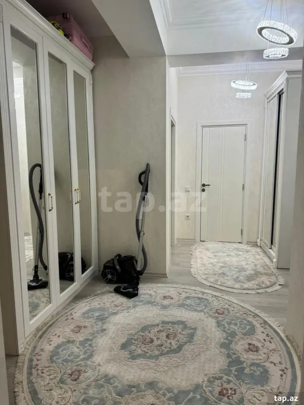 Satılır 3 otaqlı yeni tikili 96 m²