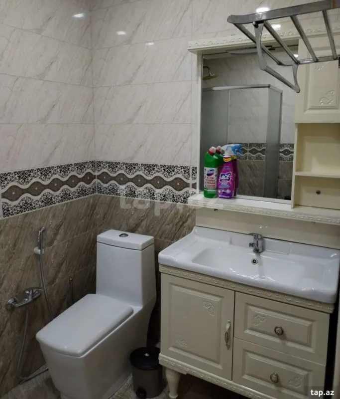 Kirayə verilir 3 otaqlı yeni tikili 110 m²