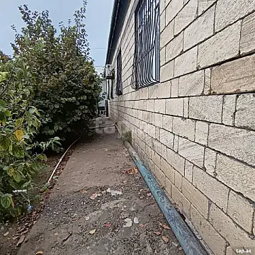 Kirayə verilir 5 otaqlı həyət evi