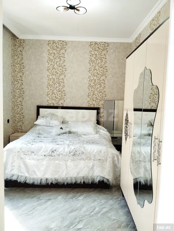 Kirayə verilir 4 otaqlı həyət evi