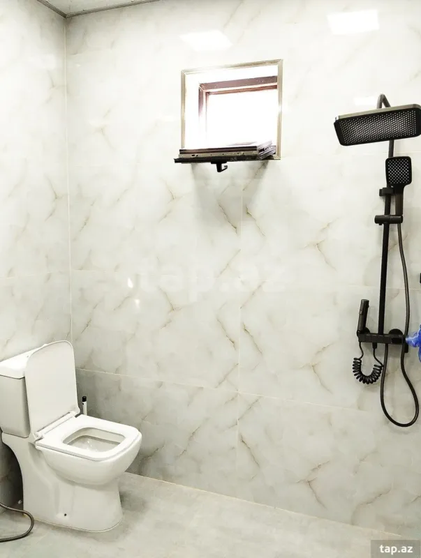 Kirayə verilir 4 otaqlı həyət evi