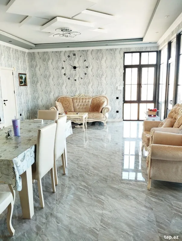 Kirayə verilir 4 otaqlı həyət evi