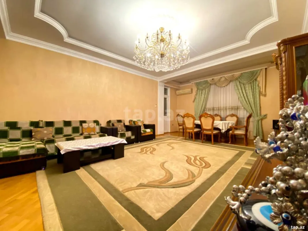 Kirayə verilir 3 otaqlı yeni tikili 160 m²