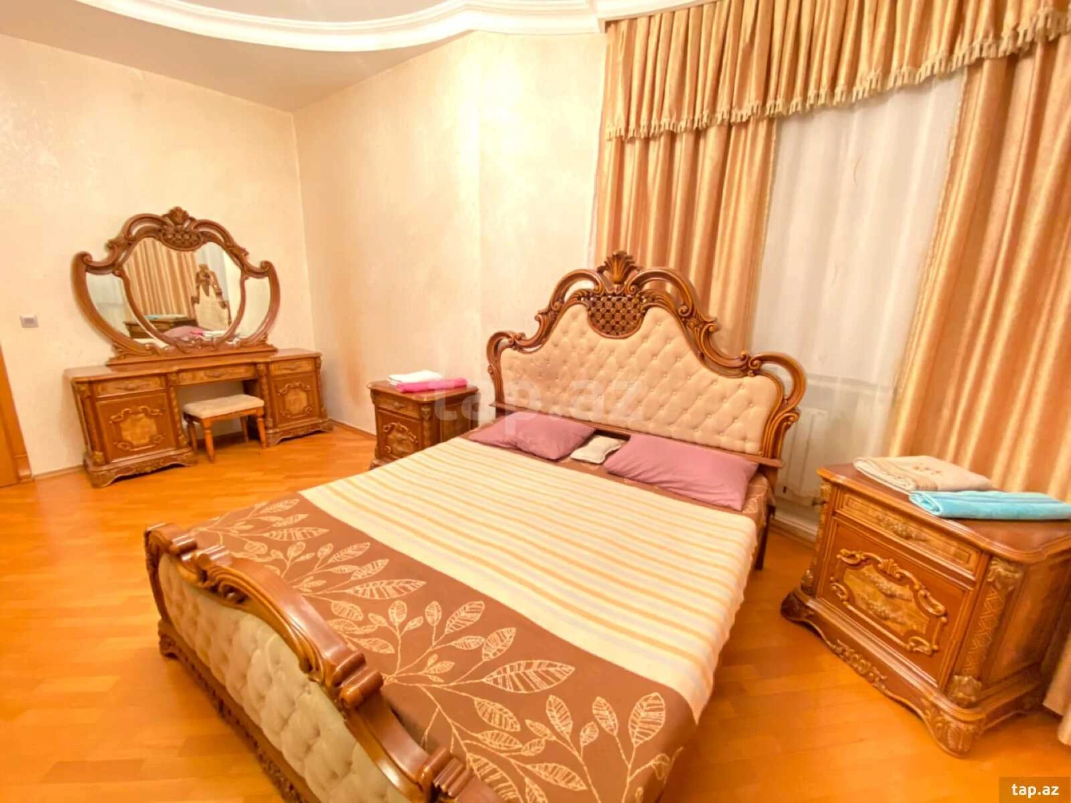 Kirayə verilir 3 otaqlı yeni tikili 160 m²