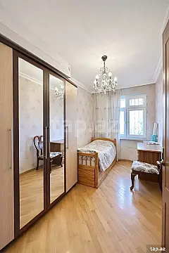 Satılır 3 otaqlı mənzil 75 m²