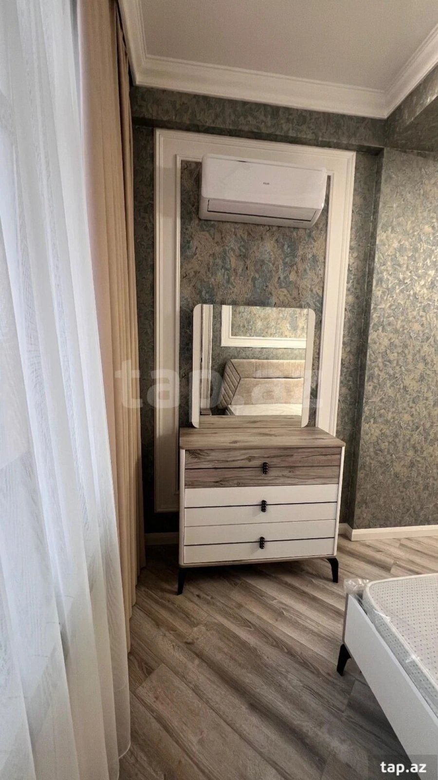 Kirayə verilir 2 otaqlı yeni tikili 53.2 m²