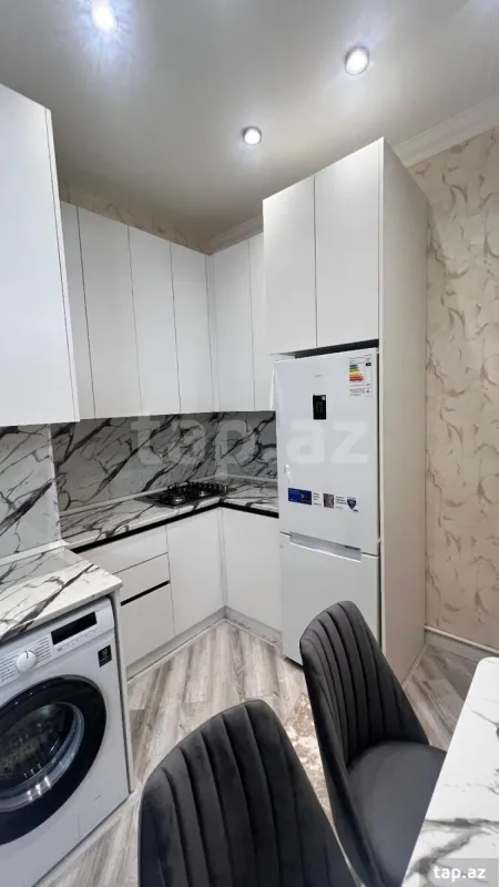 Kirayə verilir 2 otaqlı yeni tikili 53.2 m²
