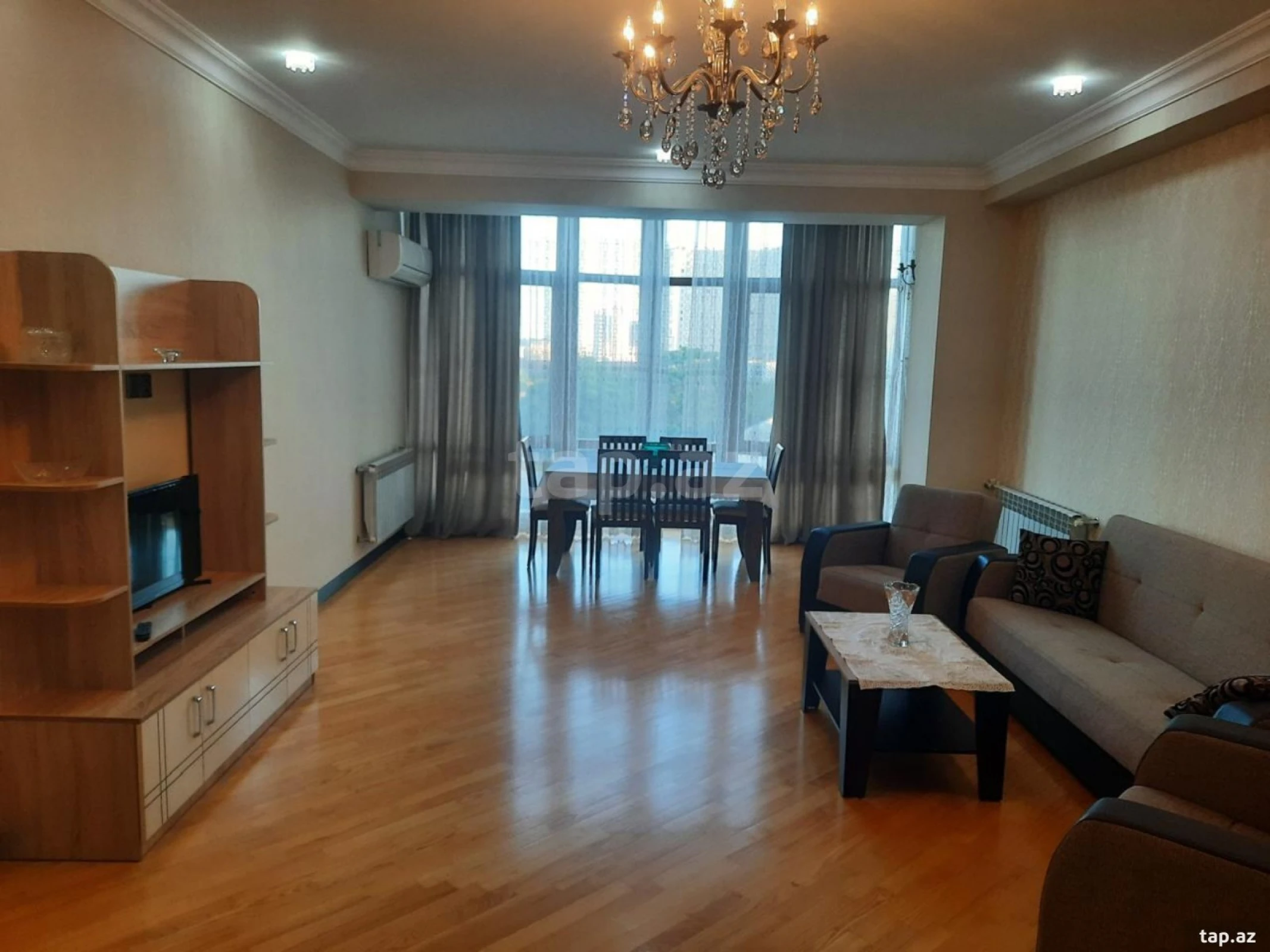 Kirayə verilir 3 otaqlı yeni tikili 150 m²