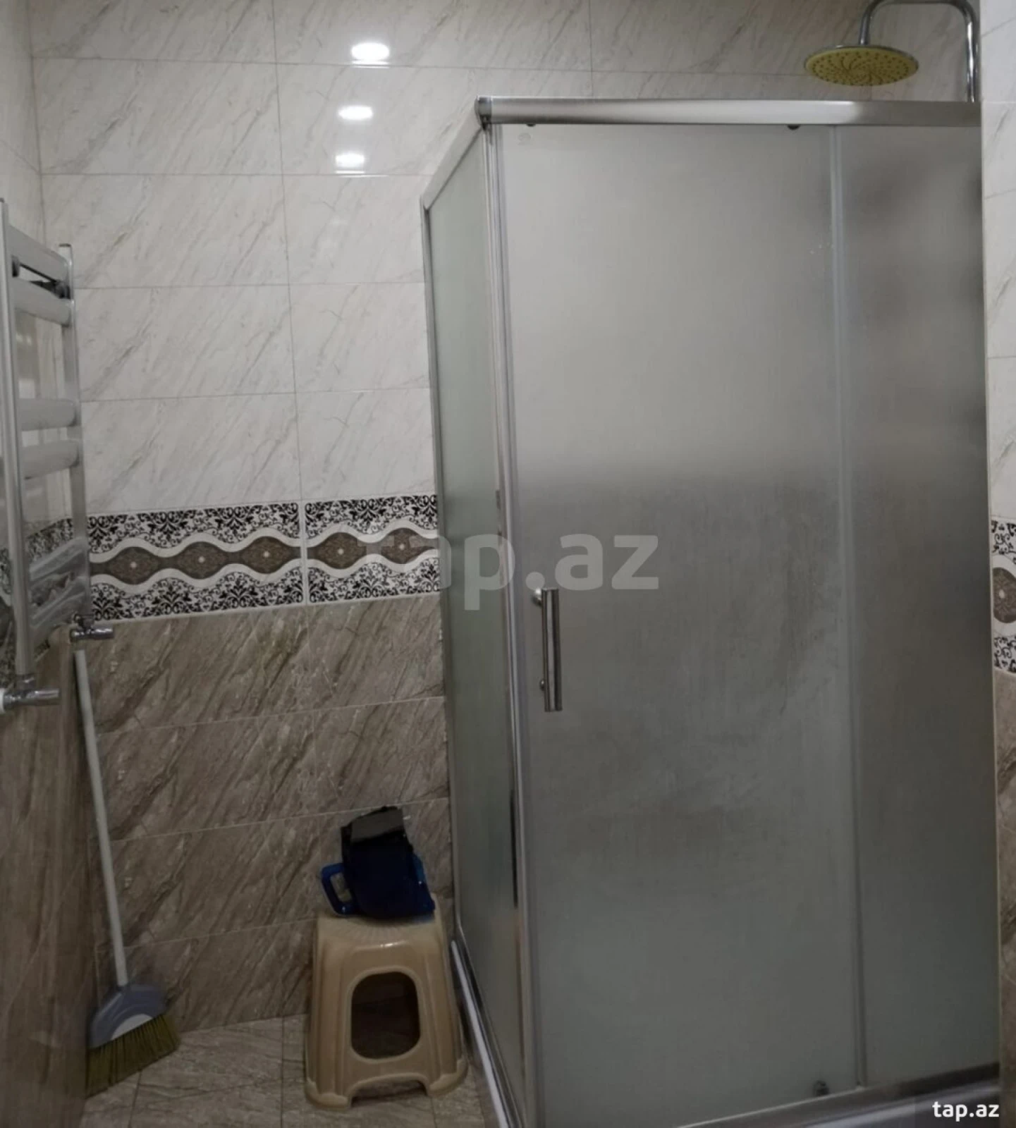 Kirayə verilir 3 otaqlı yeni tikili 100 m²