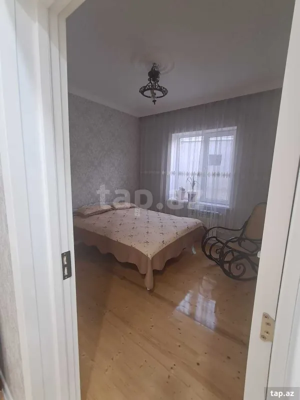 Satılır 4 otaqlı həyət evi