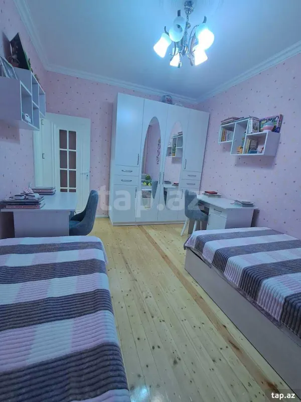 Satılır 4 otaqlı həyət evi