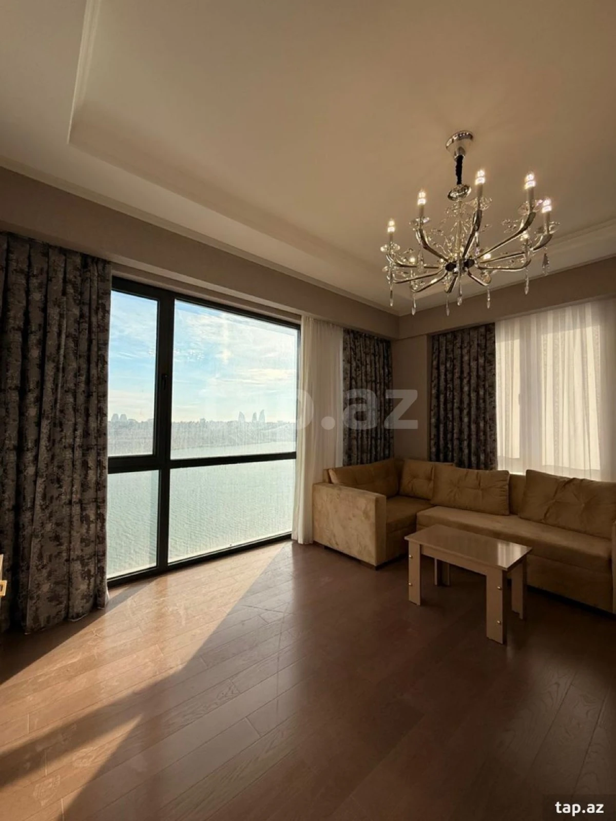 Kirayə verilir 3 otaqlı yeni tikili 85 m²