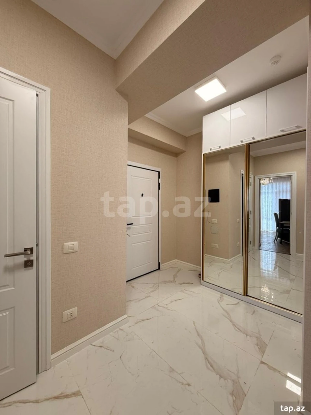 Kirayə verilir 3 otaqlı yeni tikili 85 m²