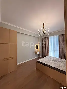 Kirayə verilir 3 otaqlı yeni tikili 85 m²
