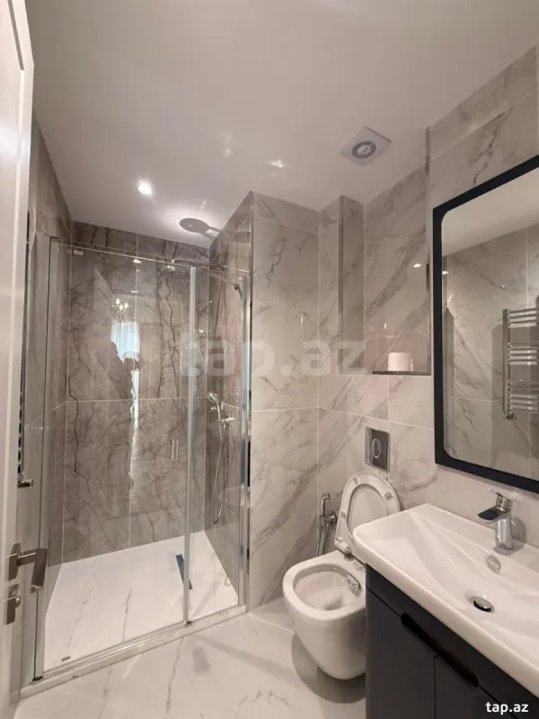 Kirayə verilir 3 otaqlı yeni tikili 85 m²