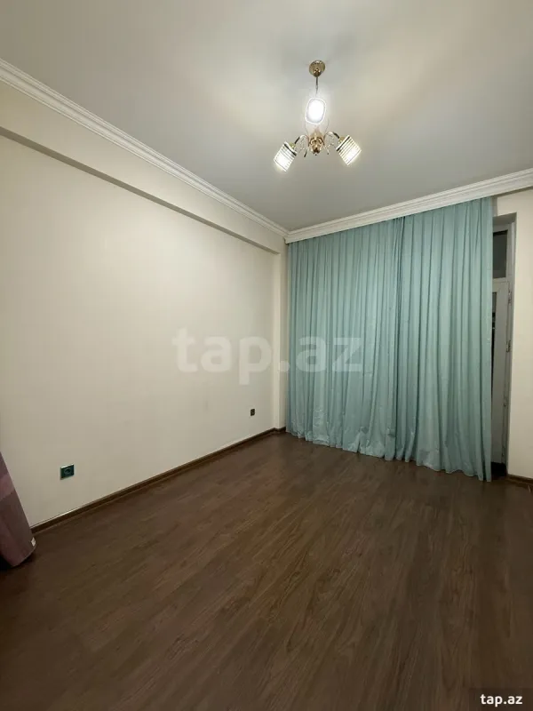 Kirayə verilir 4 otaqlı yeni tikili 110 m²