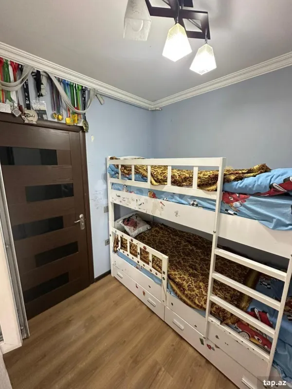 Satılır 2 otaqlı mənzil 45 m²