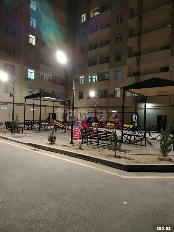 Kirayə verilir 2 otaqlı yeni tikili 78 m²