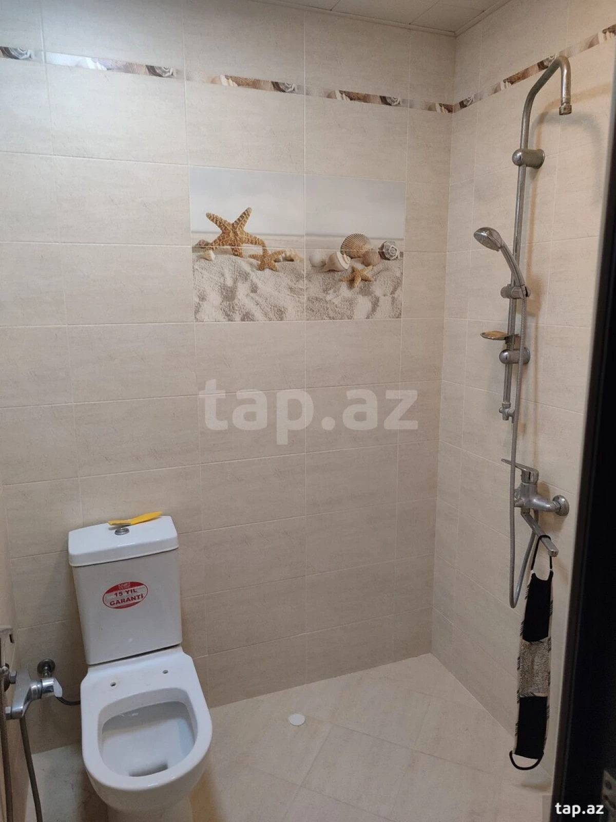 Satılır 6 otaqlı həyət evi